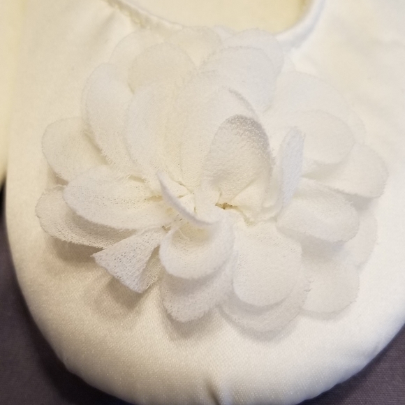 White Bridal Slippers size 8 - Picture 2 of 4